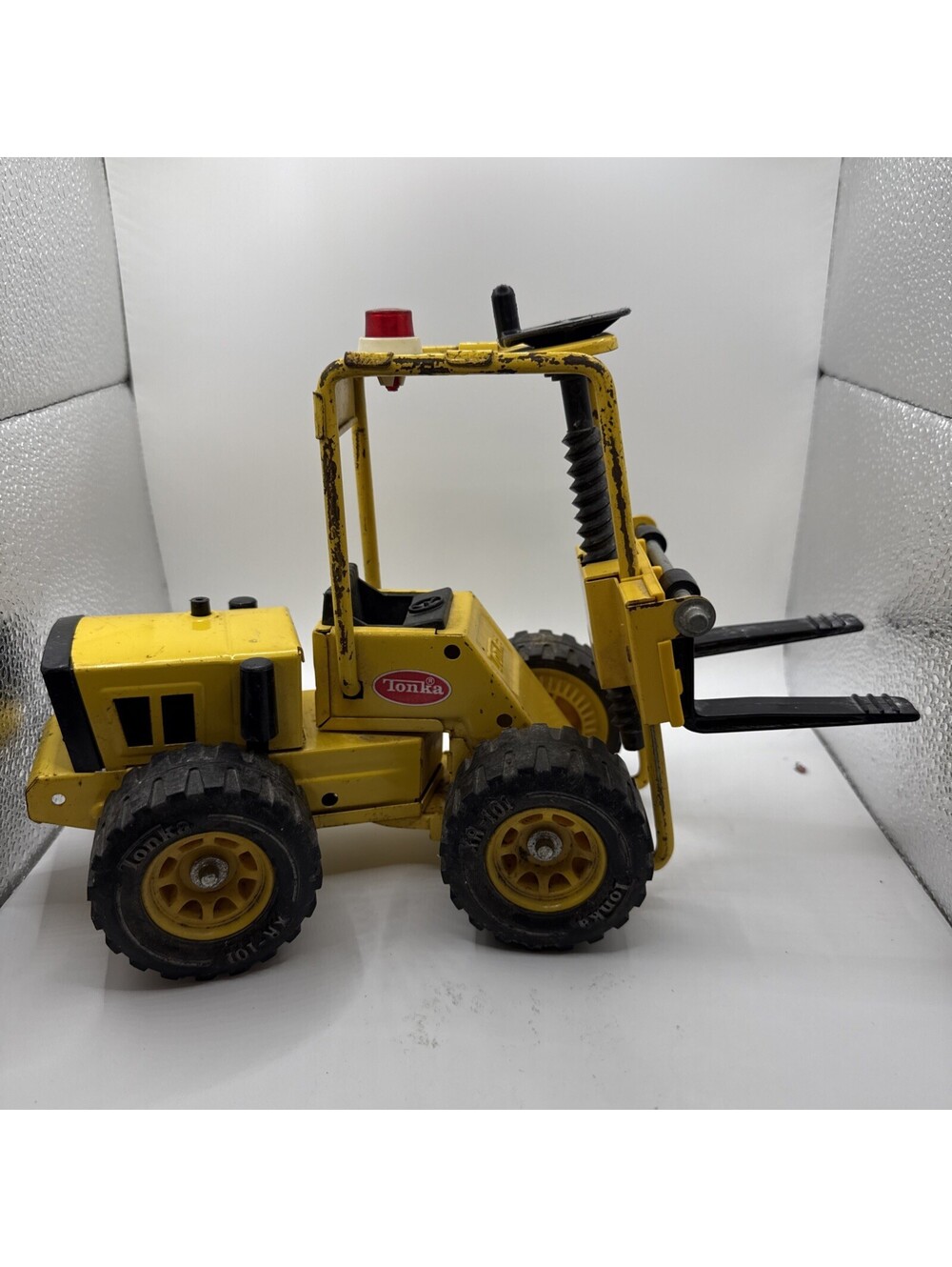 1970’s Vintage Tonka Truck Pressed Steel Metal Toy Forklift XR-101 #52900